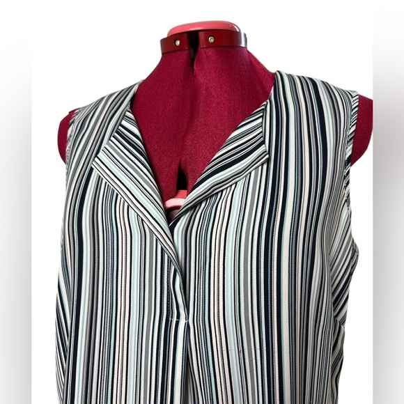 Cleo lightweight stretch Sleeveless Top - Picture 4 of 9